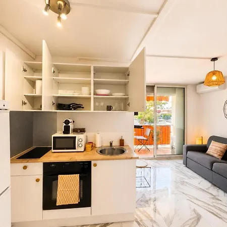 Convenient In Antibes
