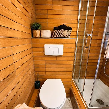 Convenient In *